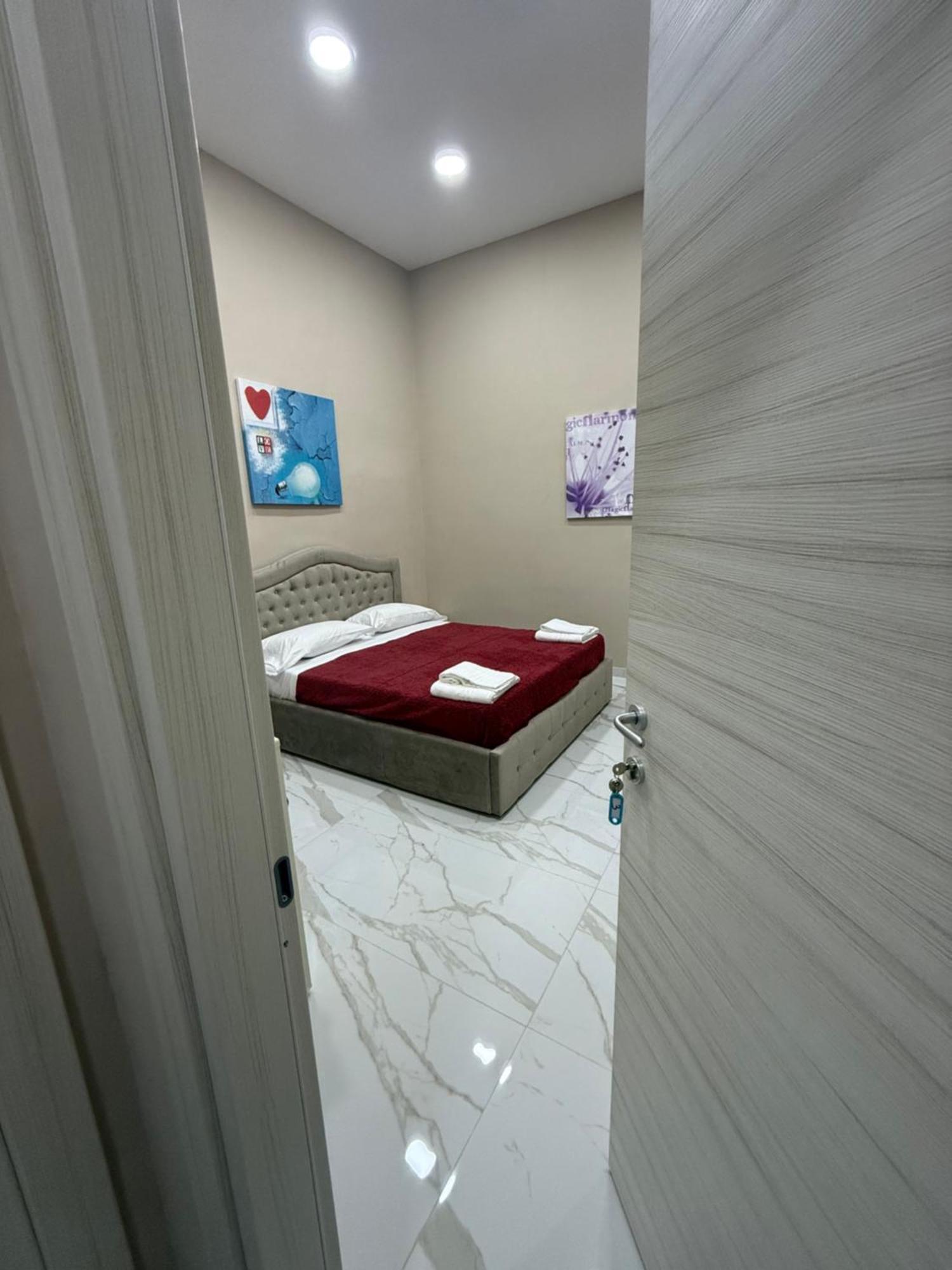 Valentino Caracciolo 105 Apartamento Nápoles Exterior foto