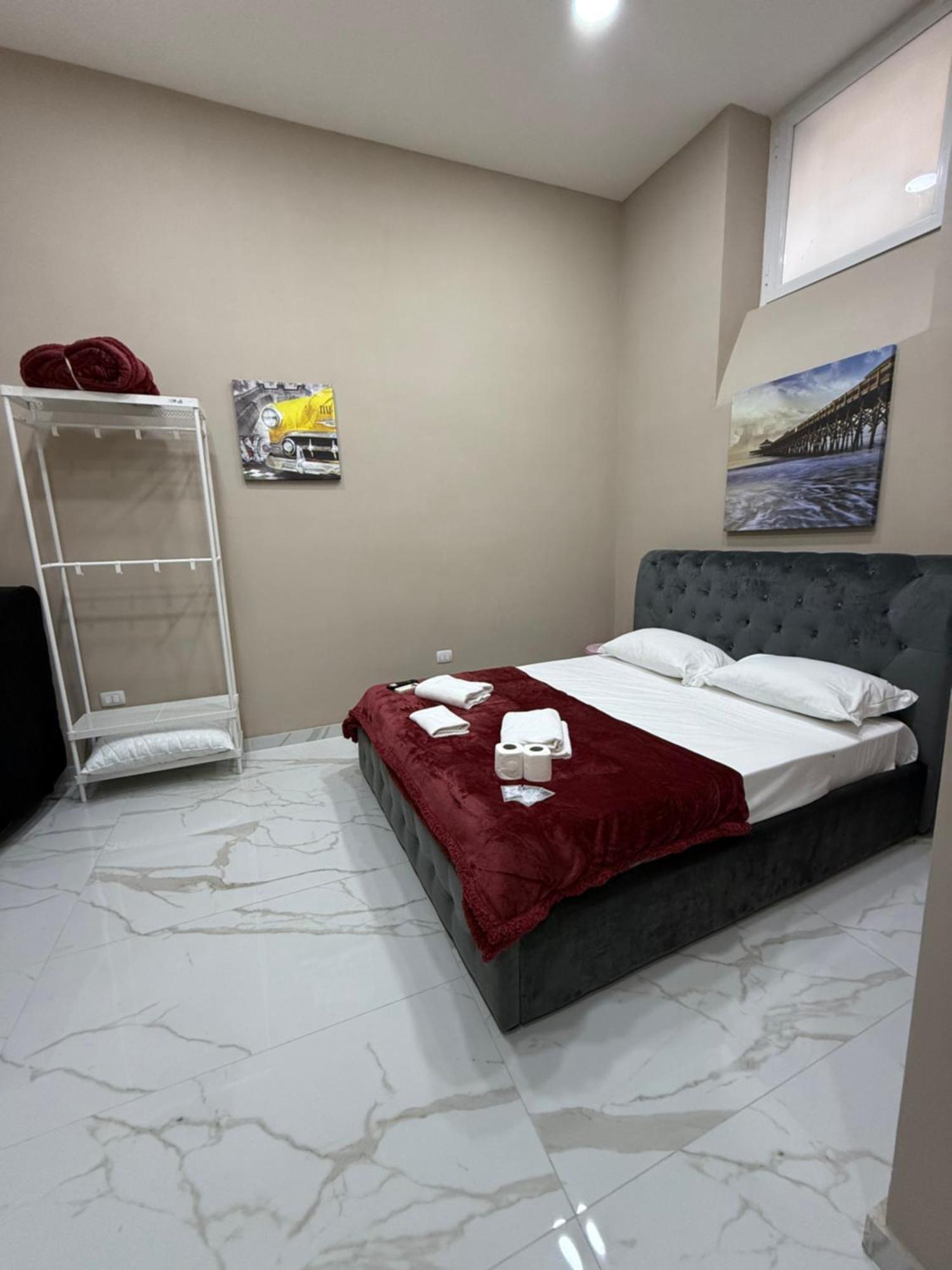 Valentino Caracciolo 105 Apartamento Nápoles Exterior foto